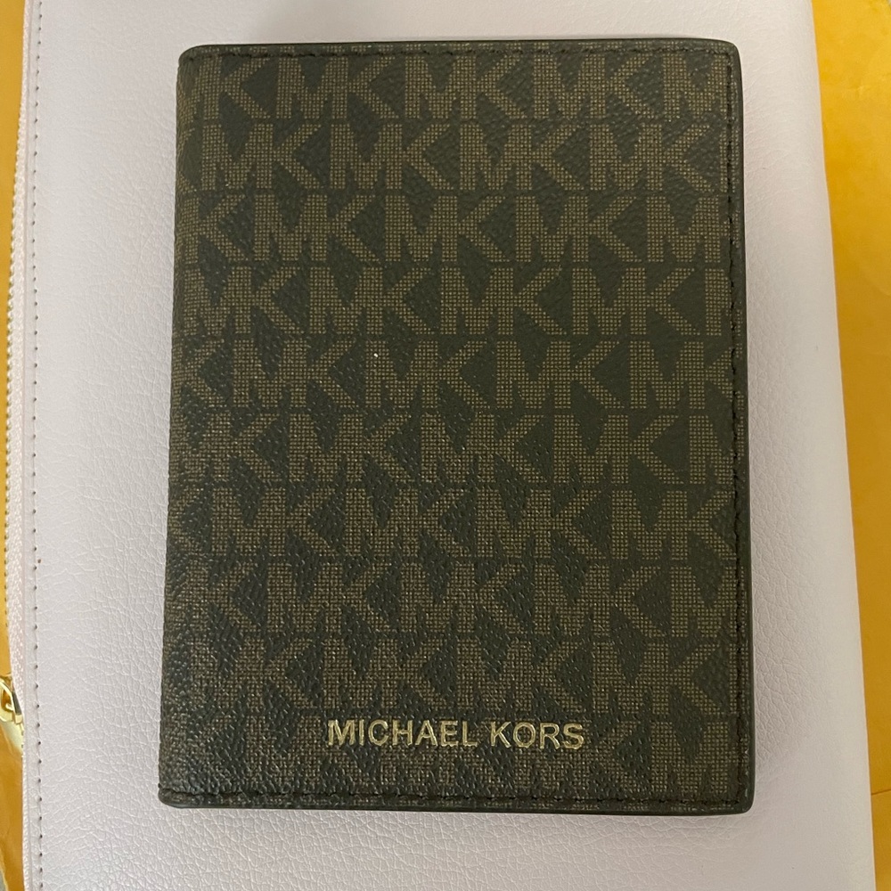 MK passport holder